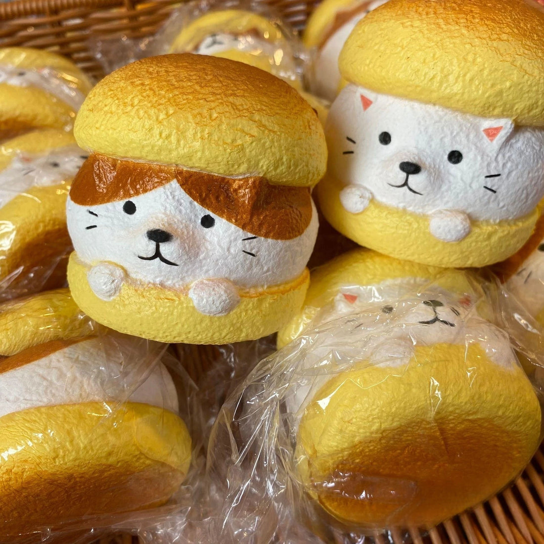 Kawaii Burger Animal Slow-Rise Squishy