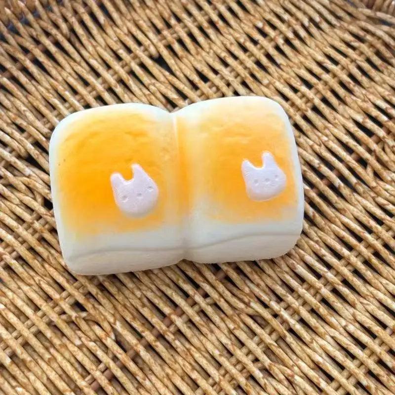 Happy Bear Bread Squishy – Kawaii Slow-Rise Squeeze Toy